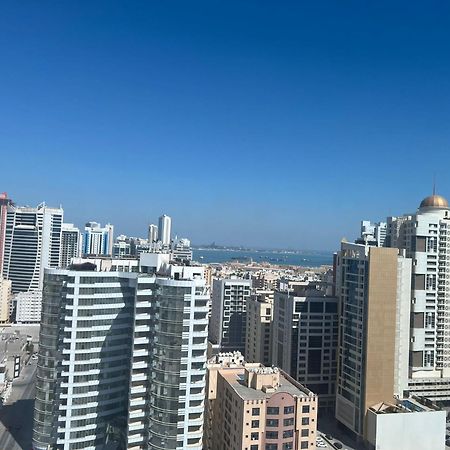 マナーマ Sirius Towerアパートホテル エクステリア 写真